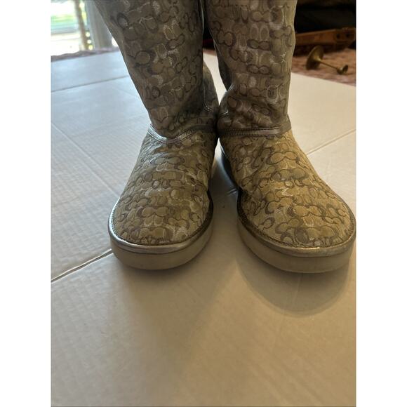 Coach Women’s Size 6B Boots Logo Silver Nikole Mid Calf Shearling Signature - Picture 7 of 16